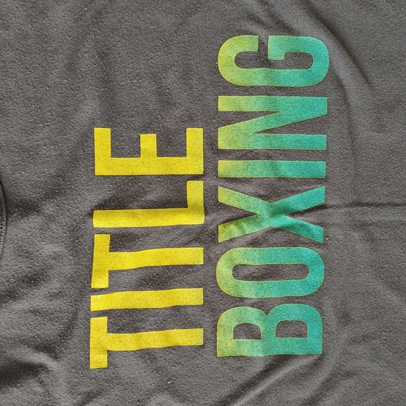 EUC Title Boxing tank top - Picture 2 of 6